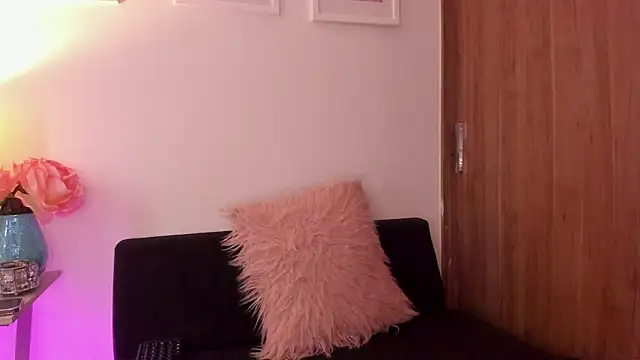 KattyPortman online show from February 20, 7:41 pm