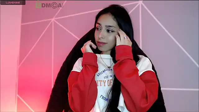 lilylouisee online show from February 14, 6:48 pm