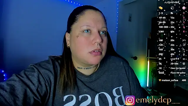Snapshot of mariana_maze chatting on April 10, 5:34 am mariana maze online show from April 10, 5:34 am