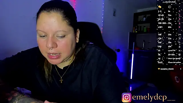 Snapshot of mariana_maze chatting on May 10, 4:50 am mariana maze online show from May 10, 4:50 am
