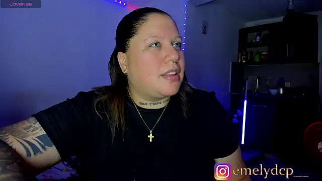 Snapshot of mariana_maze chatting on May 11, 9:12 pm mariana maze online show from May 11, 9:12 pm