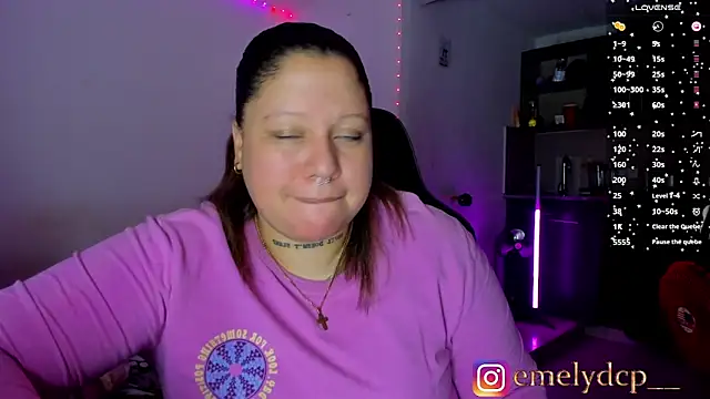 Snapshot of mariana_maze chatting on June 5, 6:52 am mariana maze online show from June 5, 6:52 am