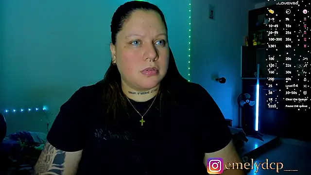 Snapshot of mariana_maze chatting on June 20, 3:53 am mariana maze online show from June 20, 3:53 am