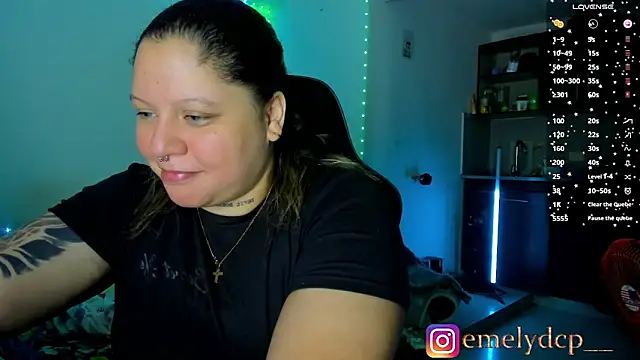 Snapshot of mariana_maze chatting on June 23, 3:48 am mariana maze online show from June 23, 3:48 am