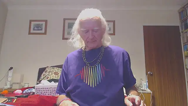 WaverlyKernow online show from November 6, 11:33 am