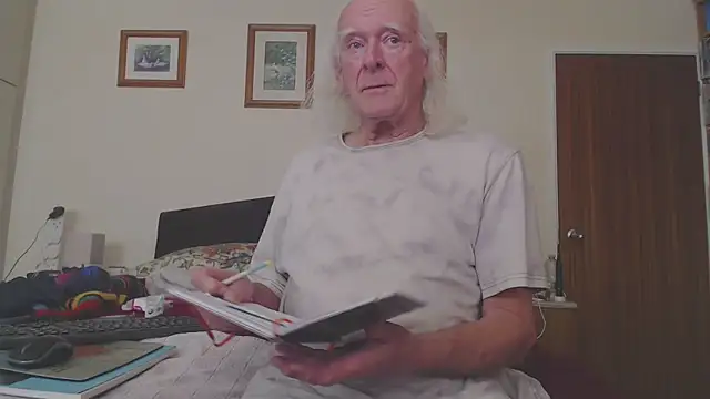 WaverlyKernow online show from November 30, 12:09 pm