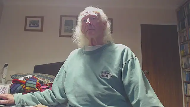 WaverlyKernow online show from December 2, 11:48 am