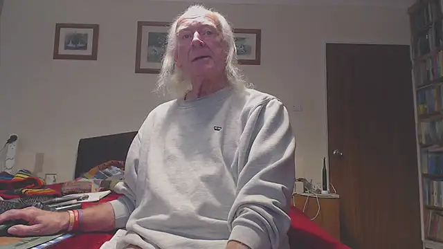 WaverlyKernow online show from January 7, 11:45 am