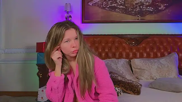 Real Tini online show from December 15, 6:17 am