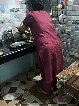 Crezy-Queen01 online show from November 20, 3:45 pm