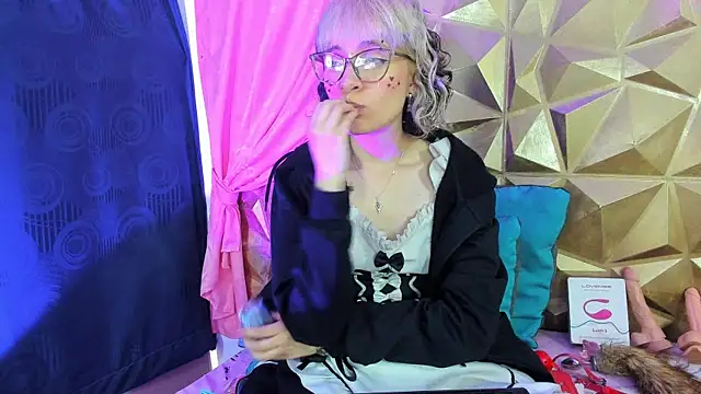 neeko princes online show from December 10, 3:22 pm