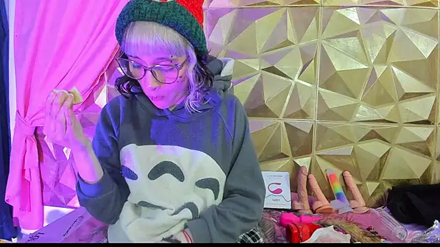 neeko princes online show from December 14, 3:15 pm