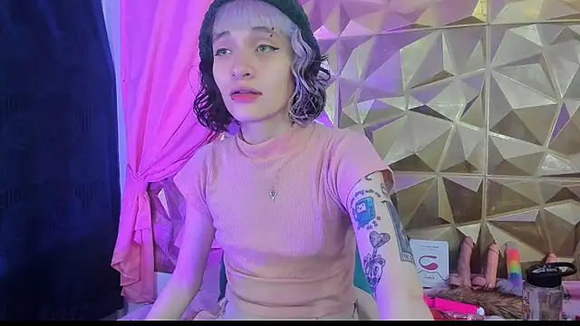 neeko princes online show from December 16, 12:16 pm