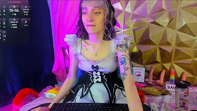 neeko princes online show from March 18, 12:03 pm