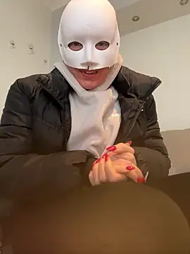 misscharlottezz online show from December 9, 12:08 pm