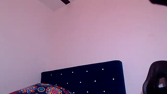 Aliice Doll online show from January 5, 10:50 pm