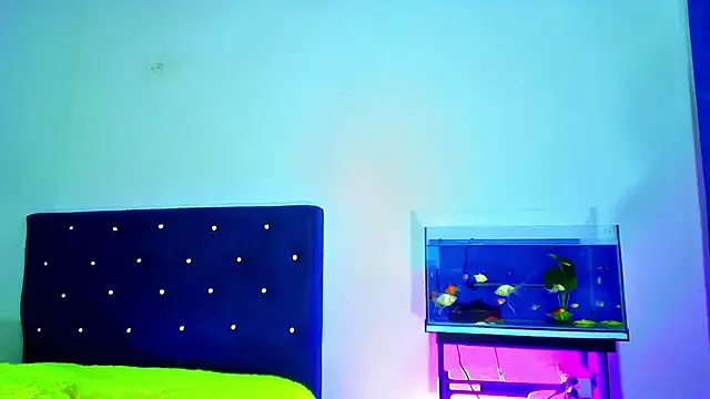 Snapshot of Aliice_Doll chatting on February 20, 12:18 am Aliice Doll online show from February 20, 12:18 am