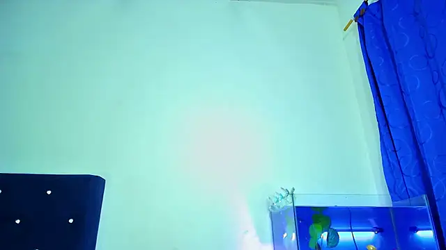 Aliice Doll online show from May 27, 1:57 am