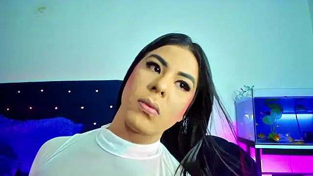 Aliice Doll online show from May 28, 11:02 pm