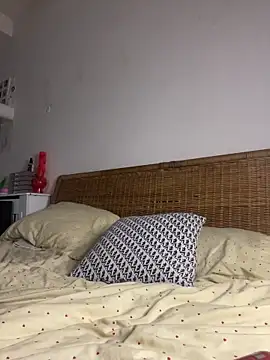 chunliklk online show from February 5, 4:00 pm