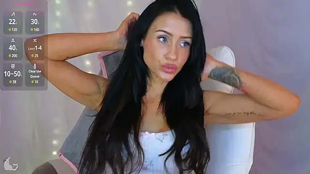 Snapshot of Aprilreign chatting on January 29, 6:18 pm Aprilreign online show from January 29, 6:18 pm