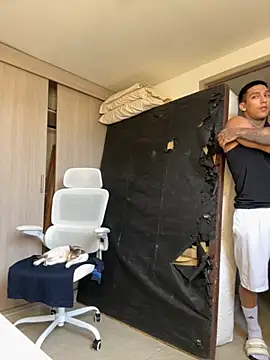 sendfer online show from September 30, 8:14 pm