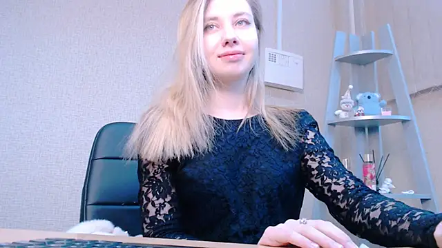 AliceFire  online show from February 26, 7:09 am