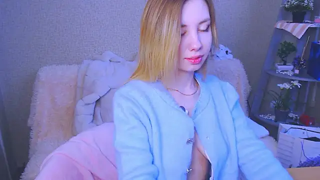 AliceFire  online show from January 16, 7:45 am