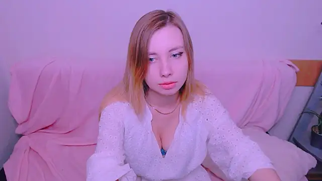 AliceFire  online show from June 6, 12:54 pm