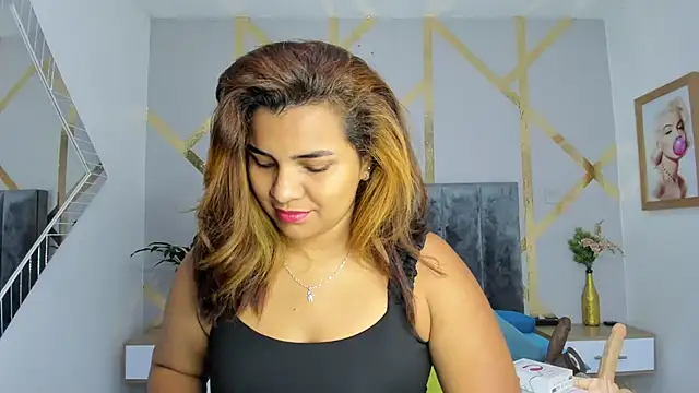 angelina castroo online show from December 14, 3:29 am