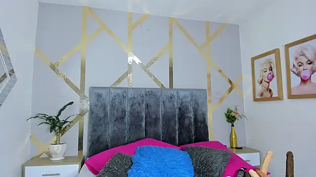 angelina castroo online show from December 20, 3:14 am