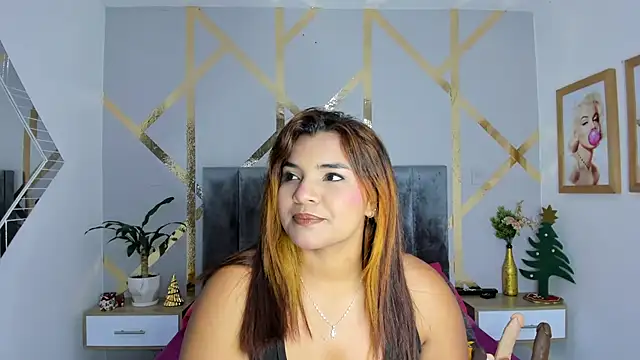 angelina castroo online show from December 24, 3:27 am