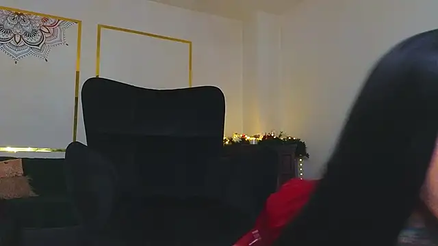 Snapshot of PandoraVolkov chatting on February 6, 7:45 am PandoraVolkov online show from February 6, 7:45 am