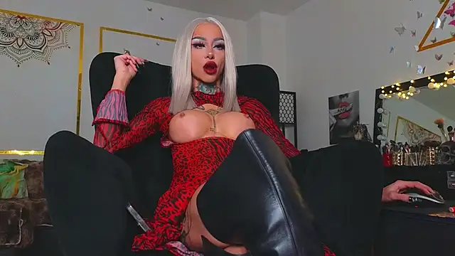 Snapshot of PandoraVolkov chatting on March 7, 11:51 am PandoraVolkov online show from March 7, 11:51 am