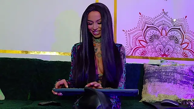 Snapshot of PandoraVolkov chatting on October 19, 8:48 am PandoraVolkov online show from October 19, 8:48 am