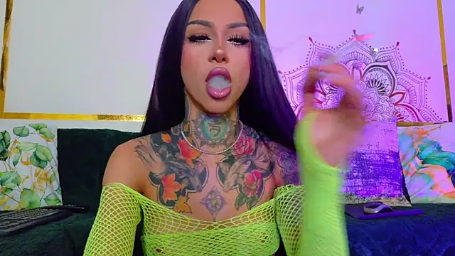 Snapshot of PandoraVolkov chatting on November 27, 8:16 am PandoraVolkov online show from November 27, 8:16 am