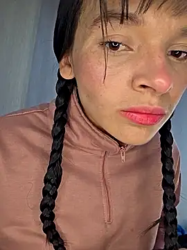 Snapshot of _shantal_smith chatting on November 6, 4:52 pm shantal smith online show from November 6, 4:52 pm