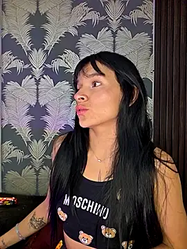 Snapshot of _shantal_smith chatting on November 8, 5:40 am shantal smith online show from November 8, 5:40 am