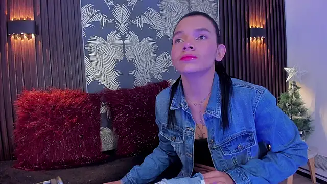 Snapshot of _shantal_smith chatting on November 16, 4:45 pm shantal smith online show from November 16, 4:45 pm