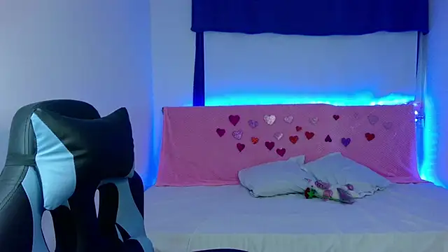 Lia 14  online show from February 23, 11:33 am