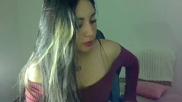 Lia 14  online show from May 7, 1:00 am