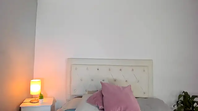 Snapshot of MELISSA_ALVAREZ chatting on November 1, 9:22 am MELISSA ALVAREZ online show from November 1, 9:22 am