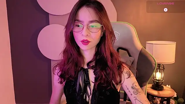 rosse 98  online show from June 11, 2:26 pm