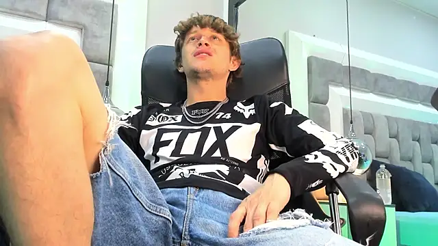 AnthonyAlso online show from September 29, 7:51 pm