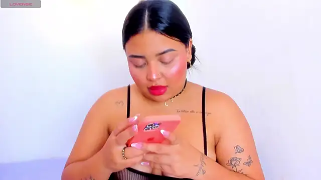 Emily cooper20 online show from December 19, 5:29 am