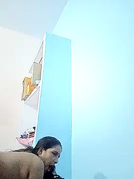 reemacouple007 online show from October 25, 7:30 pm