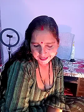 reemacouple007 online show from February 11, 8:08 am