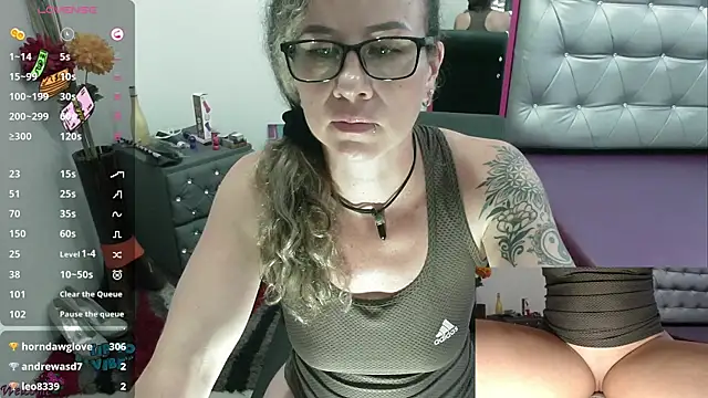ViickySexy online show from January 7, 10:52 pm