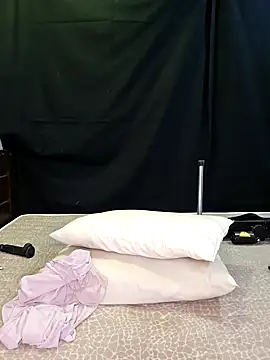 Blossam 07 online show from December 13, 4:27 pm