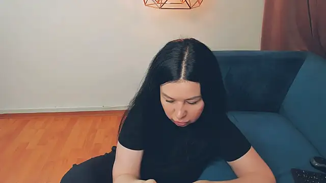 LayaFlow online show from April 28, 6:51 am